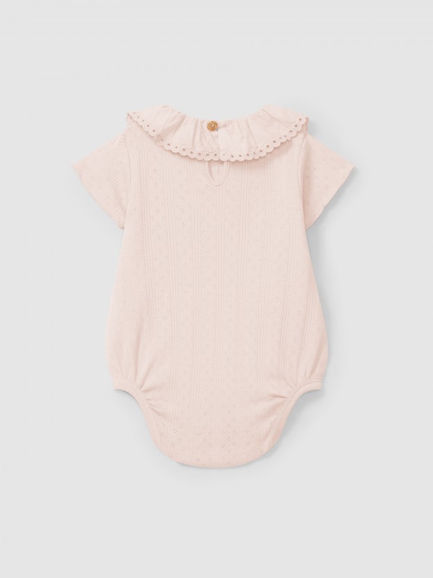 Body Ajour con cuello de volante bordado ingls.