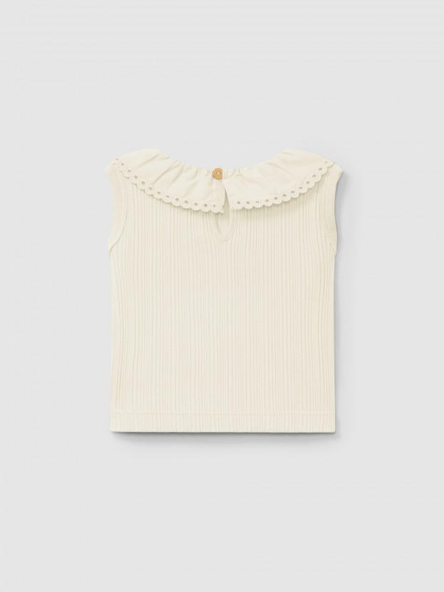 Singlet en maille cannele et col broderie anglaise
