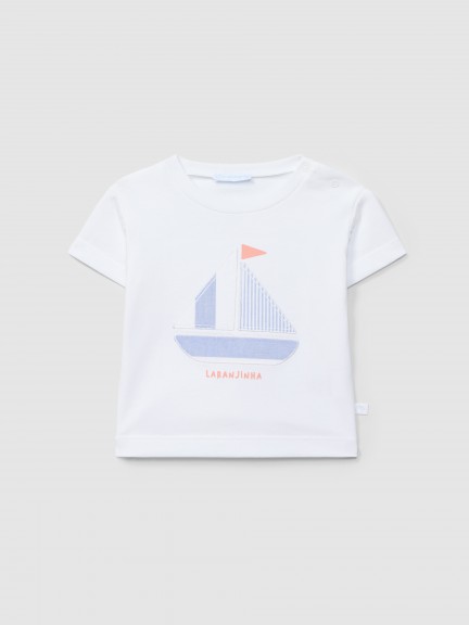 T-shirt boat