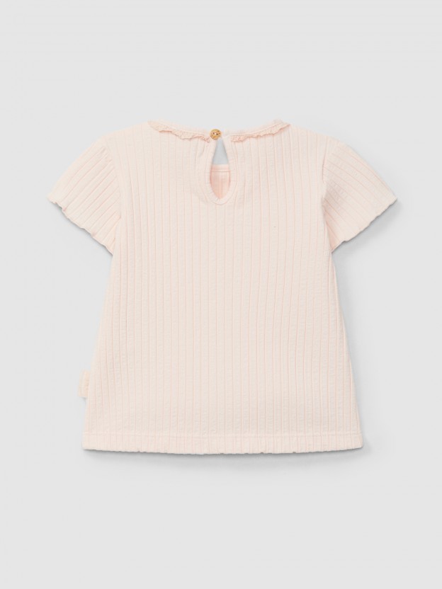 T-shirt em malha canelada com detalhe de renda