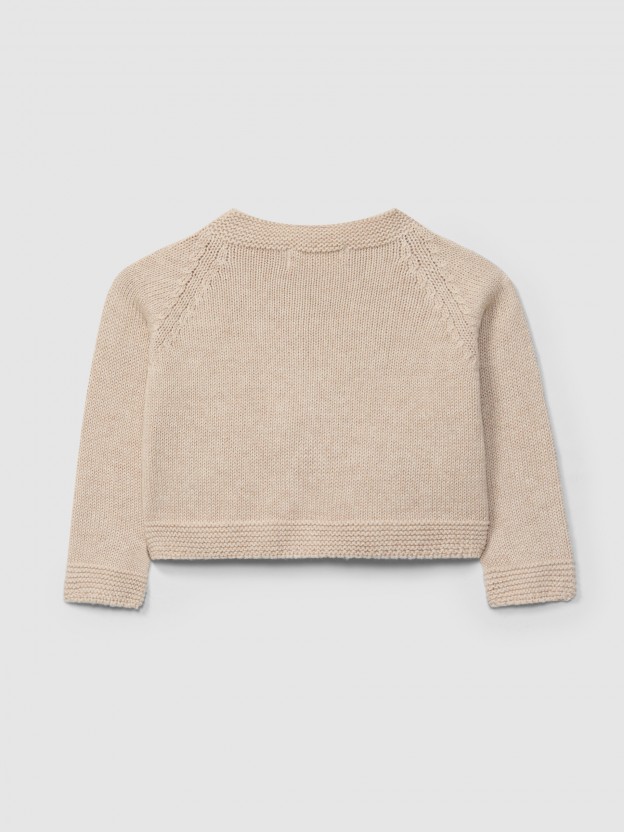 Short knitted cardigan