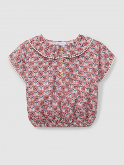 Top part flowers with lace details