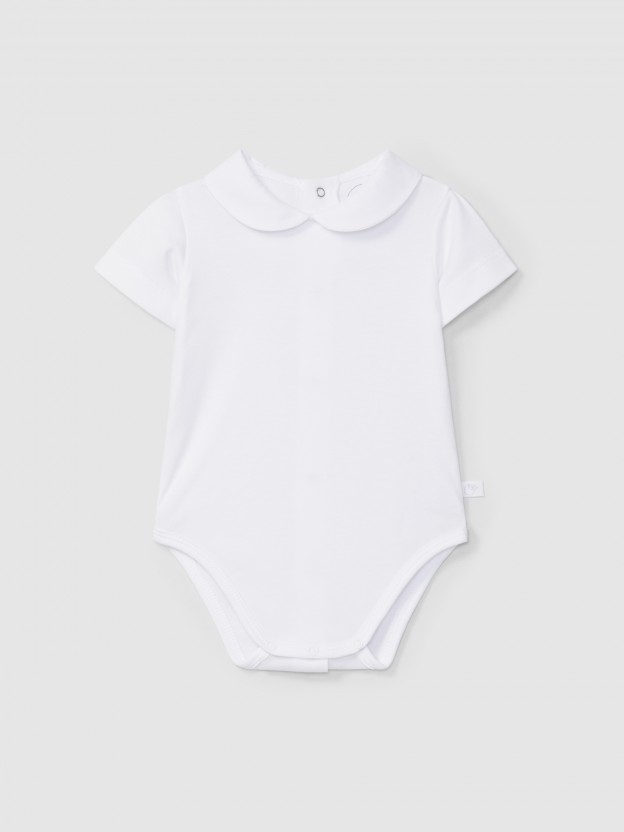 Short-sleeved bodysuit with round fabric collar Short-sleeved bodysuit with round fabric collar