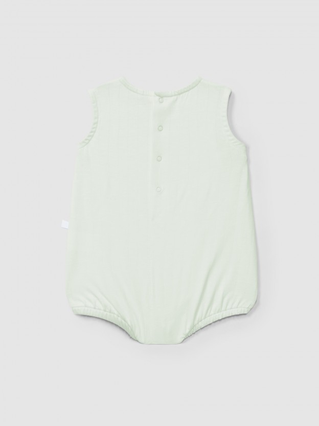 Shortie embossed stripes Shortie embossed stripes