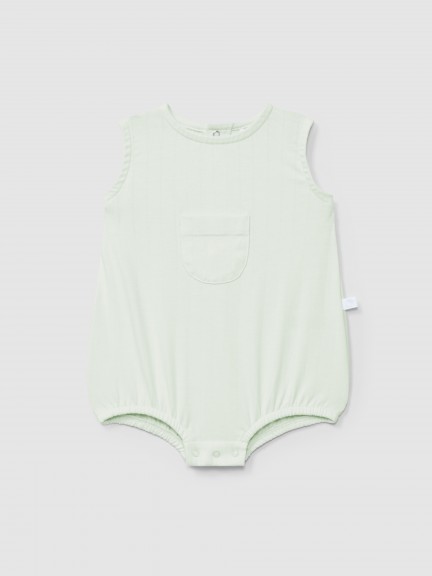 Shortie embossed stripes