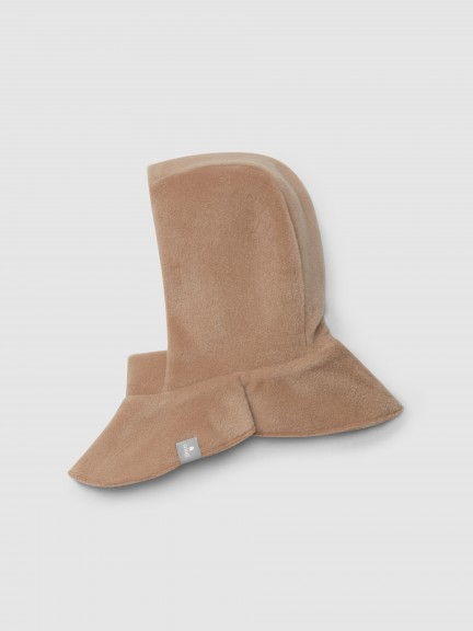 Gorro polar com gola