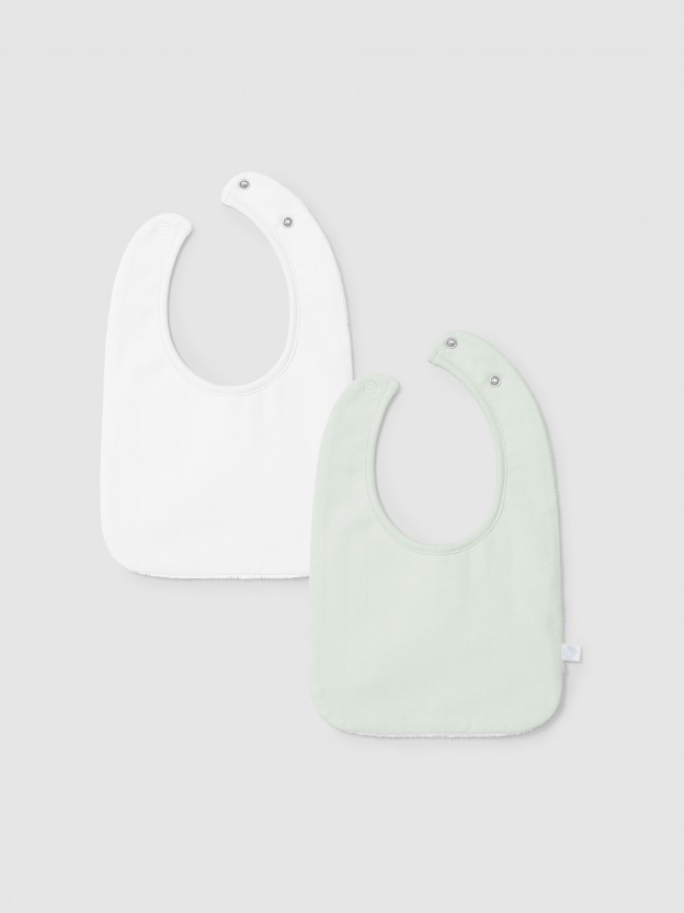Pack-of-two embossed stripes bibs Pack-of-two embossed stripes bibs