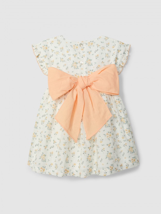 Dress plumeti fabric with floral print Dress plumeti fabric with floral print