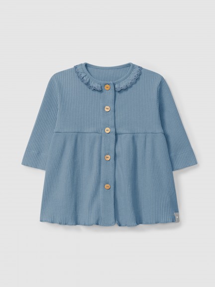 Vestido em malha canelada com gola de folho