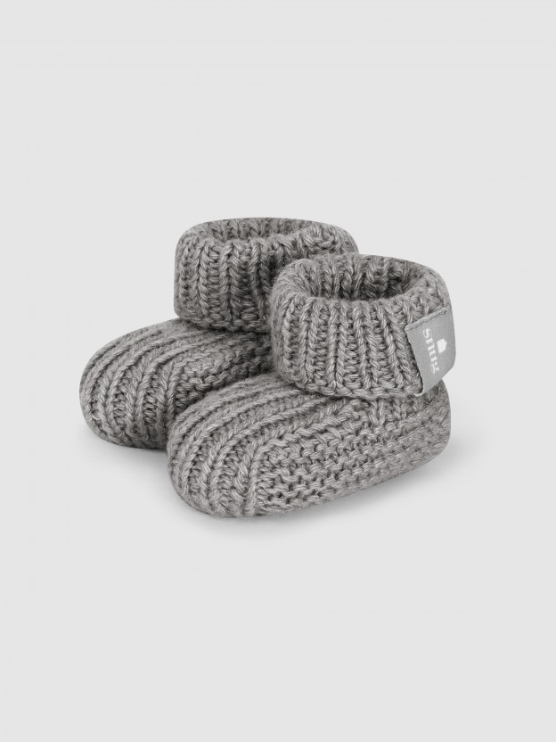Petites bottes tricotes