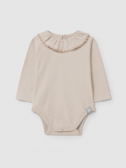 Body con cuello de volante bordado de algodn orgnico
