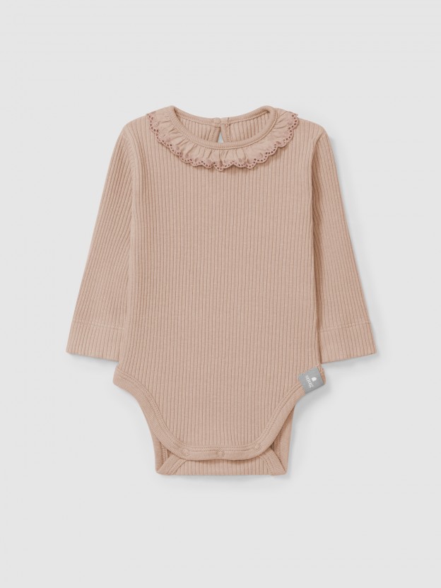Body en maille cannele  col  volant