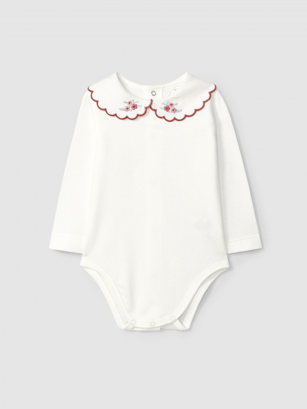 Bodysuit collar embroidered in contrast colour