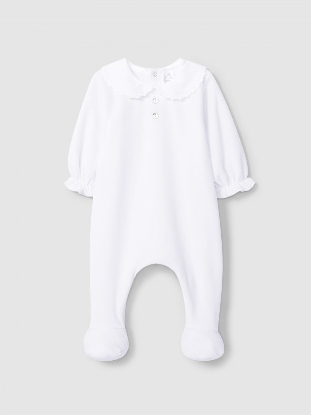 Velvet babygrow with delicate embroidered round collar