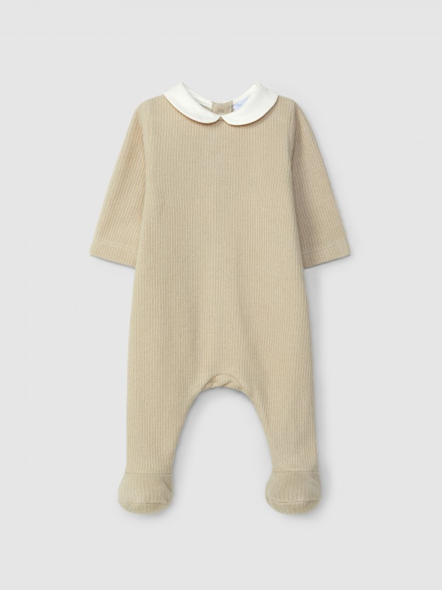 Organic cotton babygrow with round collar