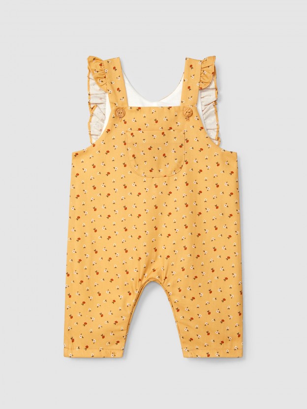 Floral print dungarees and ruffled detail Floral print dungarees and ruffled detail