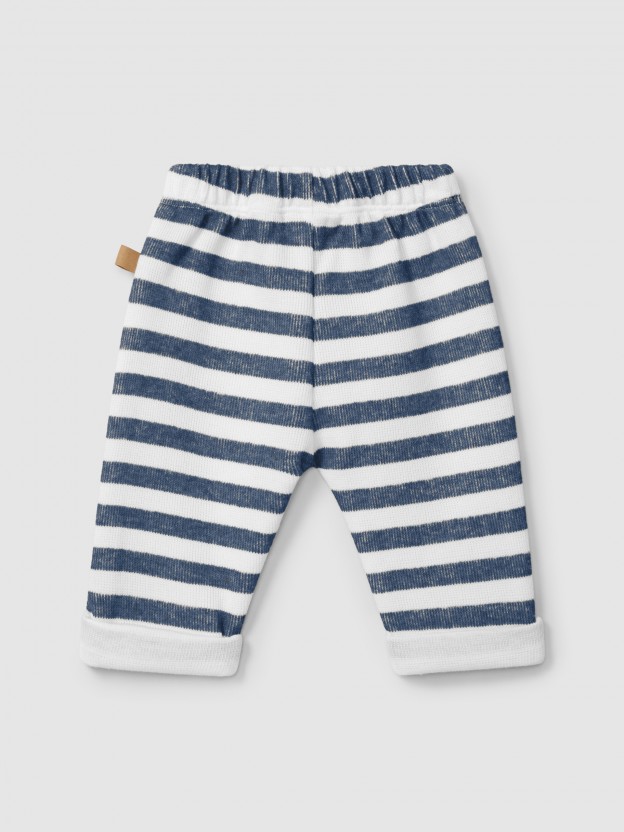 Striped pull-up pants