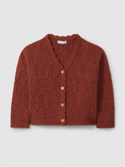 Cardigan knitted with fantasy stitch