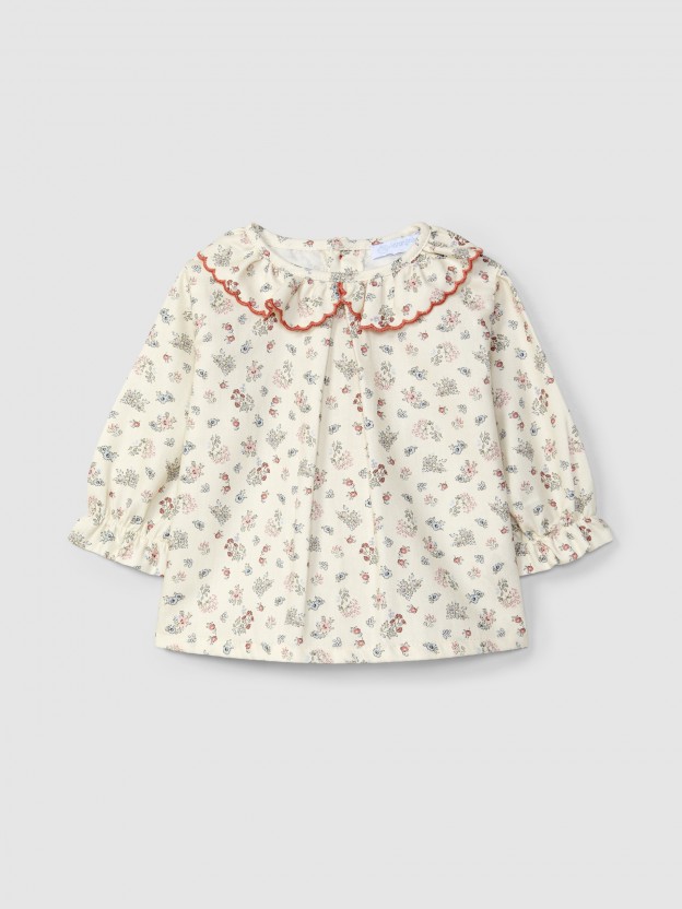 Blusa flores delicadas