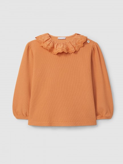 Longsleeve em malha waffle com gola bordado ingls