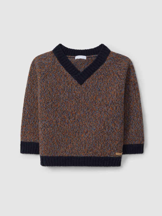 V-neck knitted jumper