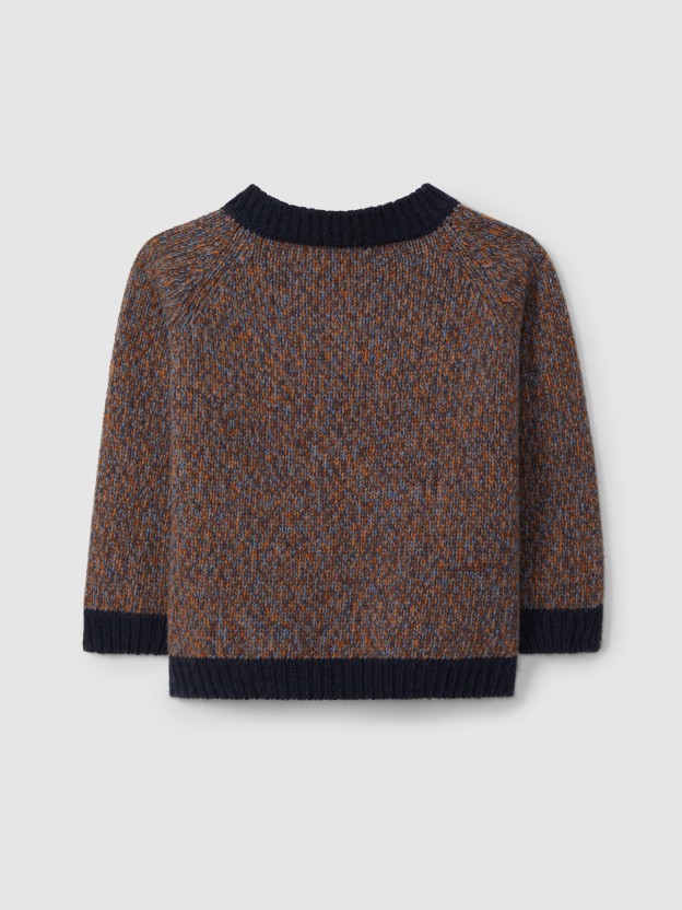 V-neck knitted jumper
