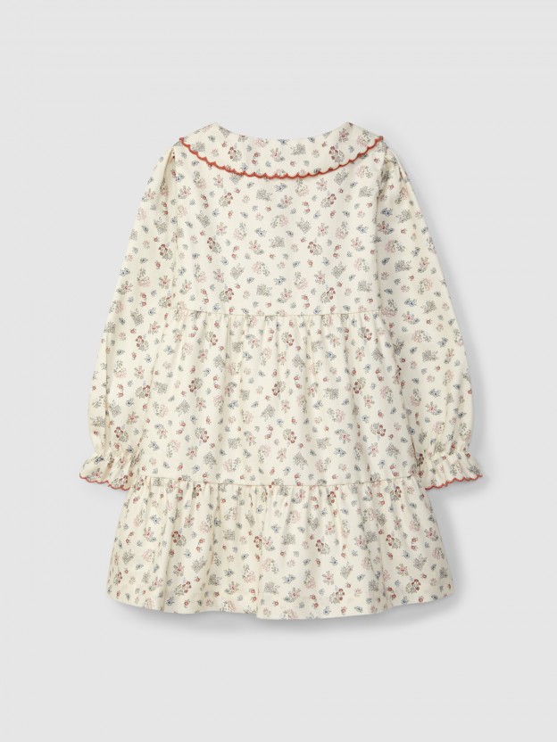 Dress delicate flowers collar with contrast colour embroidery