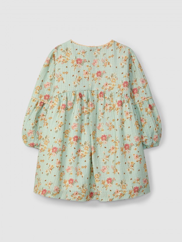 Floral dress with lace details