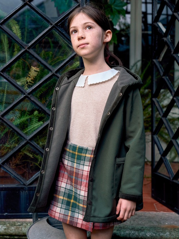 Hooded coat with corduroy details