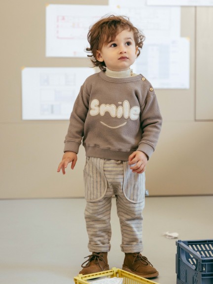 Waffle weave "smile" sweatshirt
