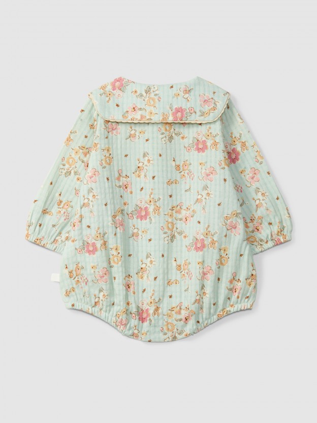 Floral shortie with lace detail on collar