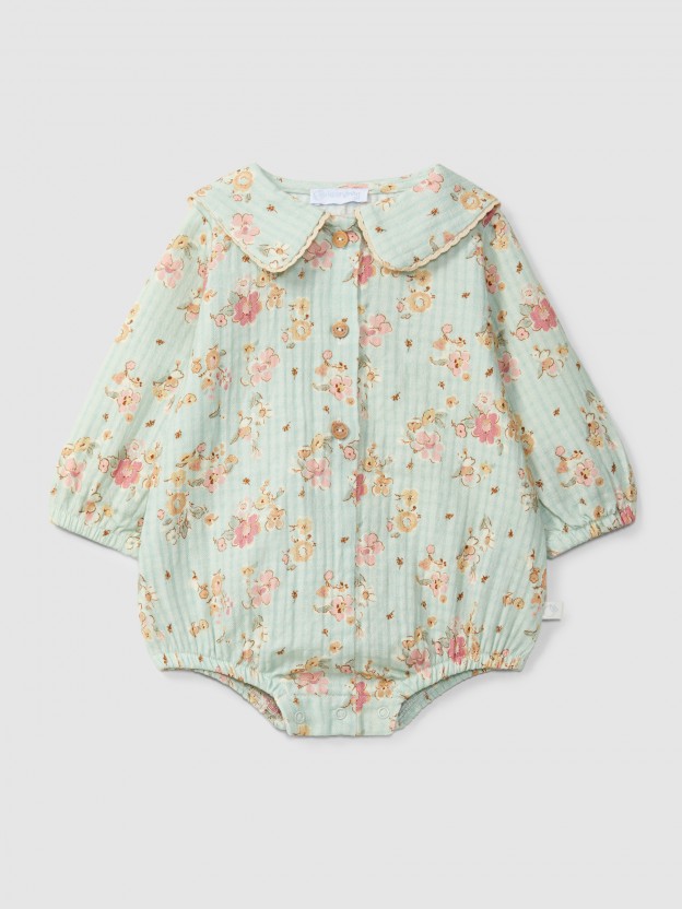 Floral shortie with lace detail on collar